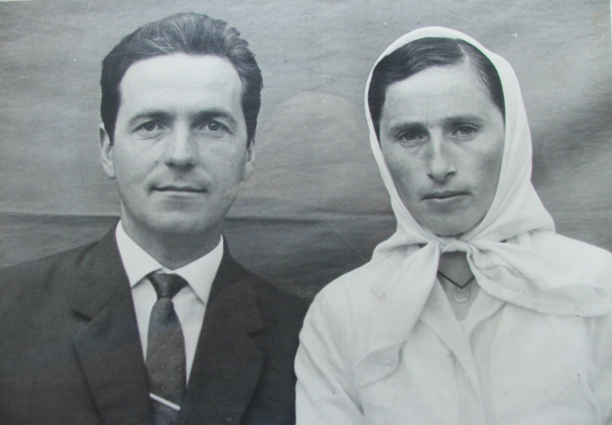 Dimitrije Ilic (1929- ) i supruga, Marica (Djordjevic) Ilic (1935-2001)